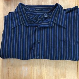 Men’s long sleeve shirt